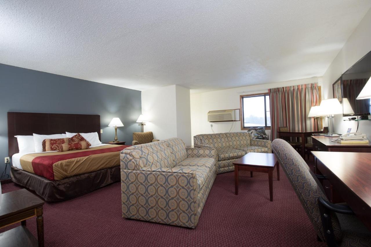 Travelodge By Wyndham Merrill Eksteriør bilde