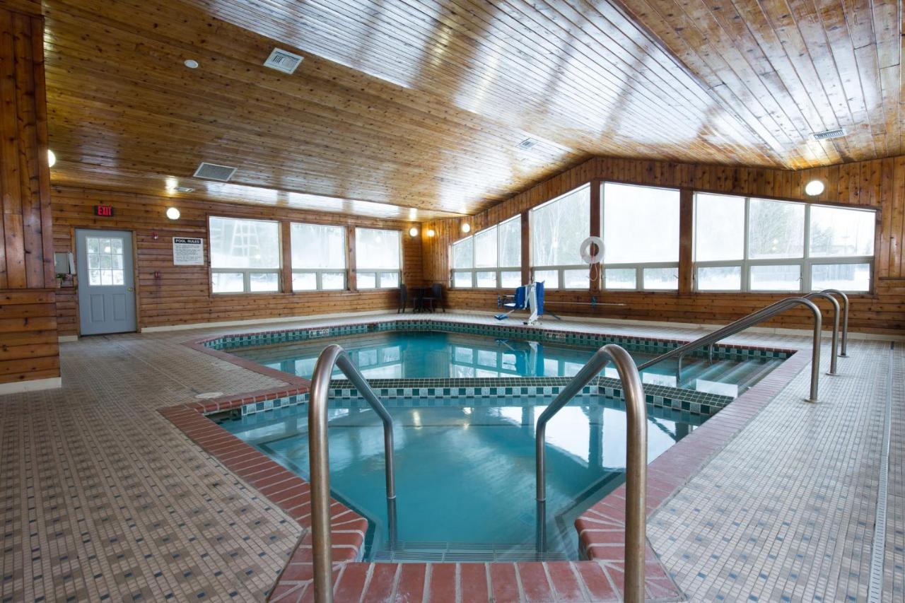 Travelodge By Wyndham Merrill Eksteriør bilde