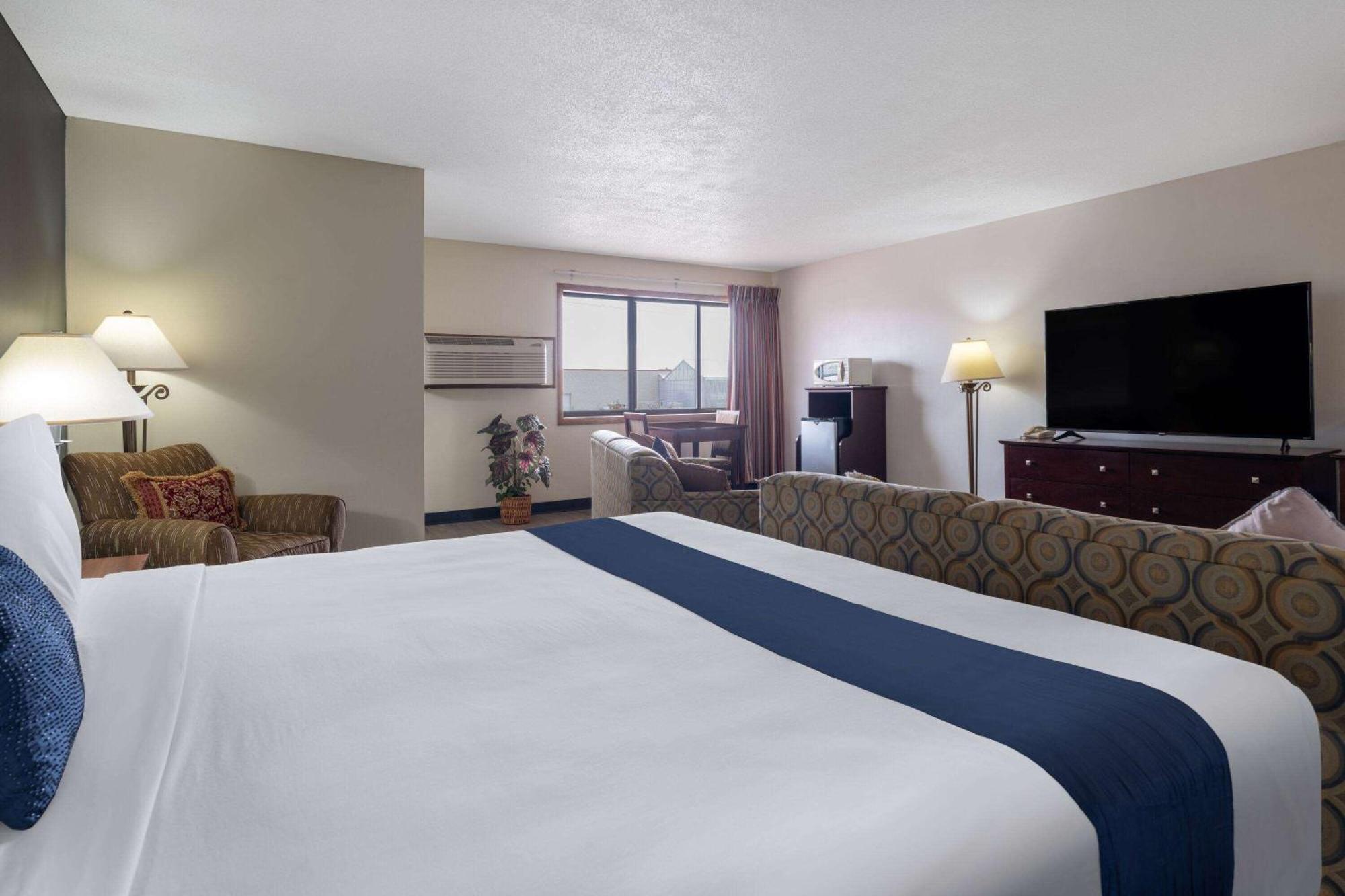 Travelodge By Wyndham Merrill Eksteriør bilde