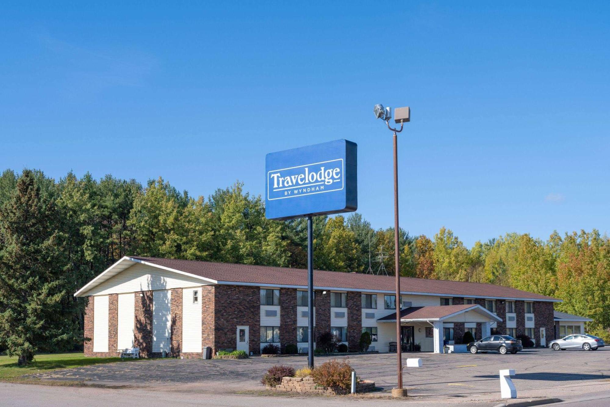 Travelodge By Wyndham Merrill Eksteriør bilde