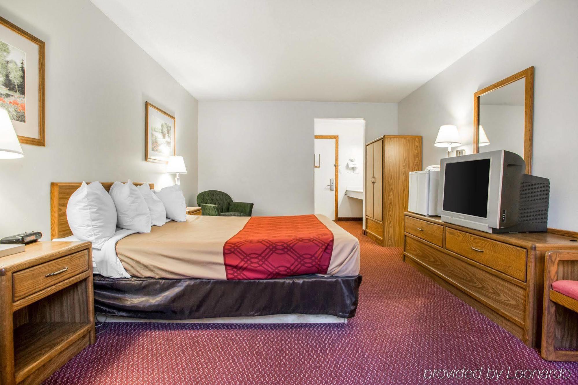 Travelodge By Wyndham Merrill Eksteriør bilde