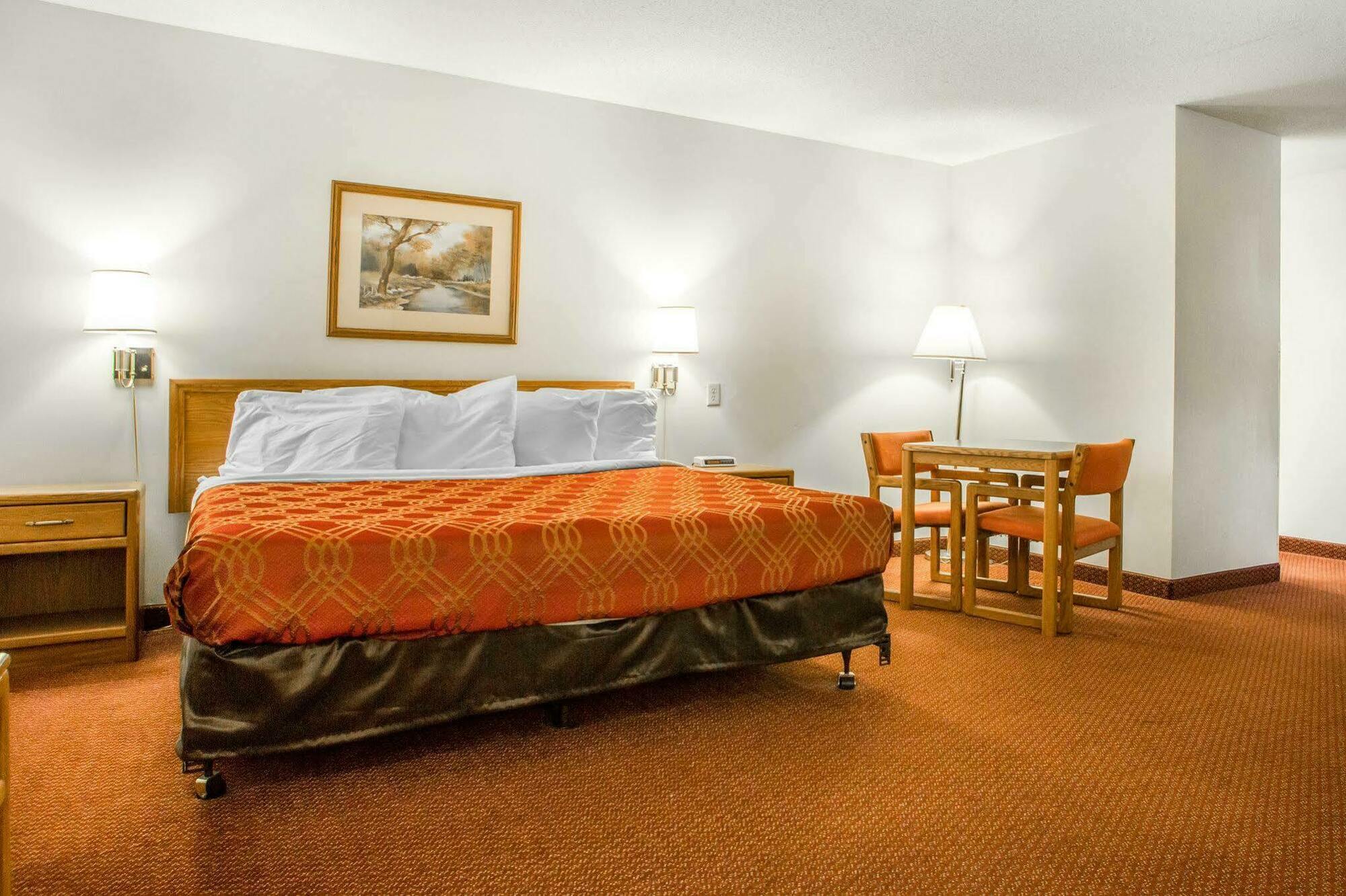Travelodge By Wyndham Merrill Eksteriør bilde